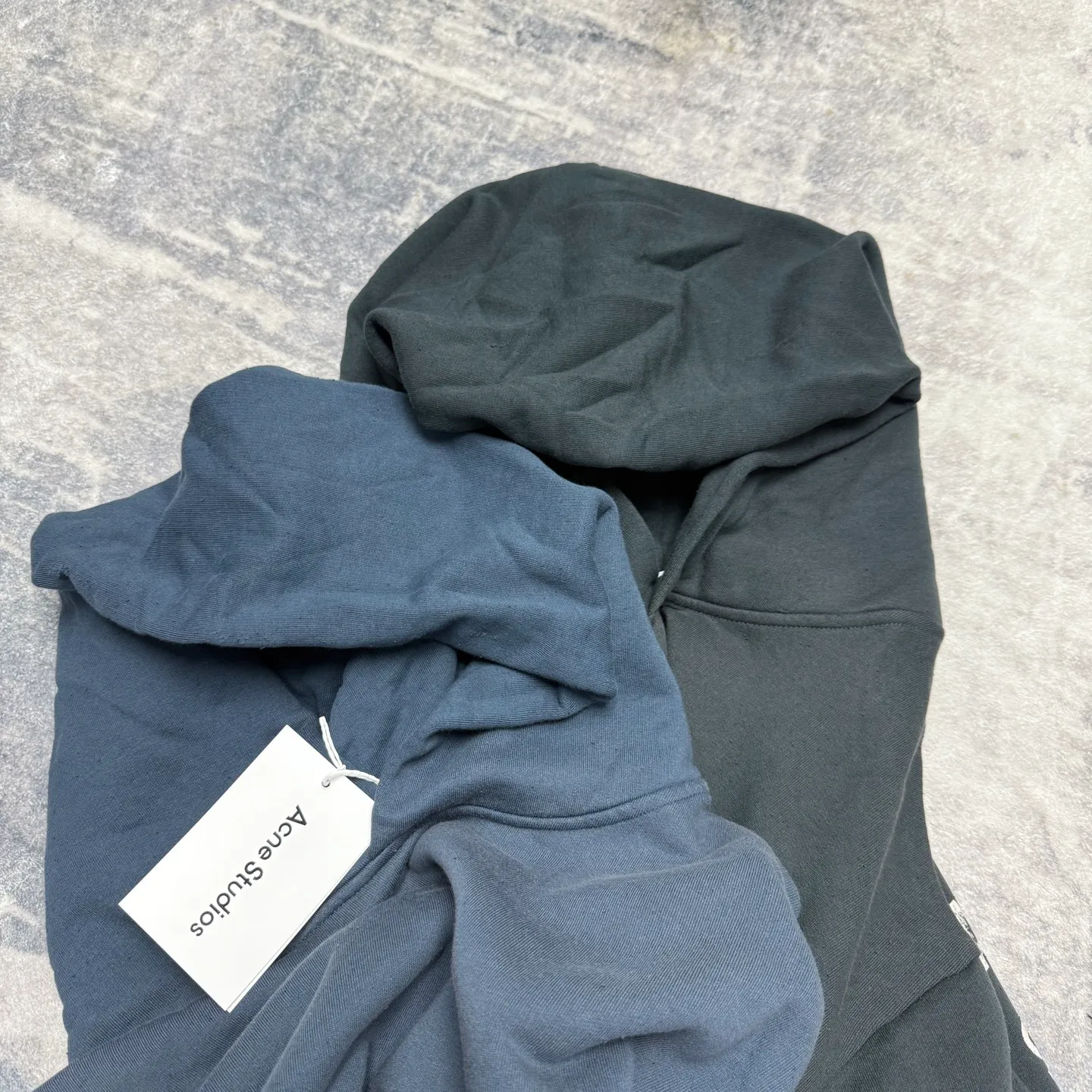 Acne Studios Series Retro Quality Same Style ＄3599 g 89％ 11％ 2 3D 99％ 1️⃣ 2️⃣ 3️⃣ 4️⃣ 5️⃣ 6️⃣ 7️⃣ Size Size ：Black/Dark Blue Size： XS S M L Size ： XS： 69 125 57 65 S： 71 129 58 66 M： 73 133 59 67 L： 75 137 60 68 ： 1～2CM